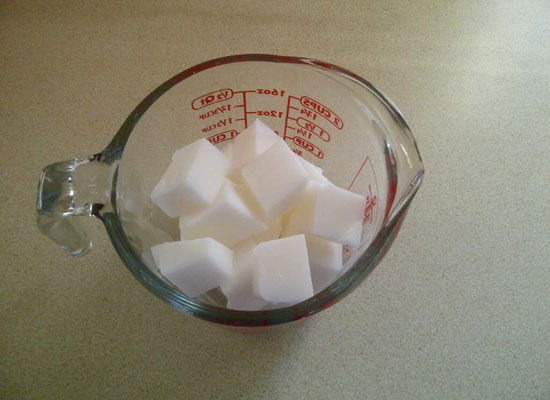 basic melt & pour instructions: cut base into cubes