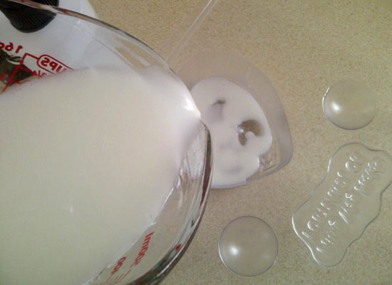 basic melt & pour instructions: pour into soap mold